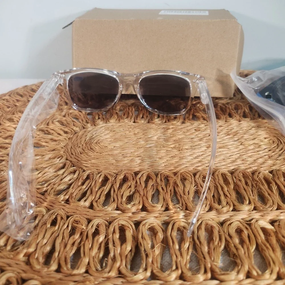 Lot Of 2 Reading Sunglasses Strength 2.0